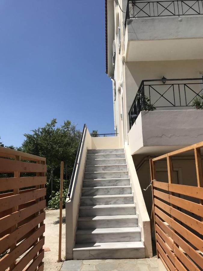 Beautiful Maisonette With A View To The Mountains And The Sea Αγία Μαρίνα Εξωτερικό φωτογραφία